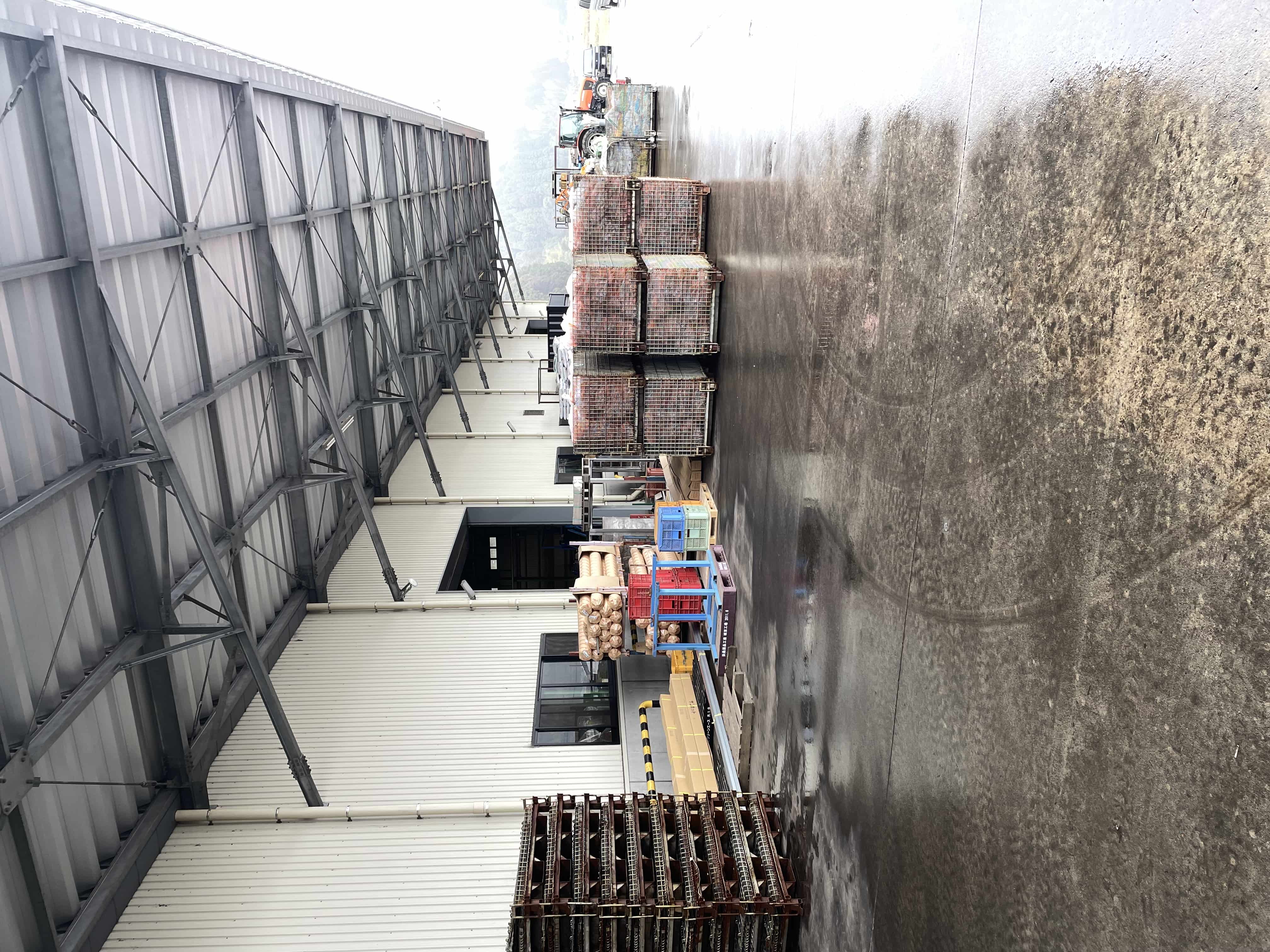 物流拠点での出荷準備